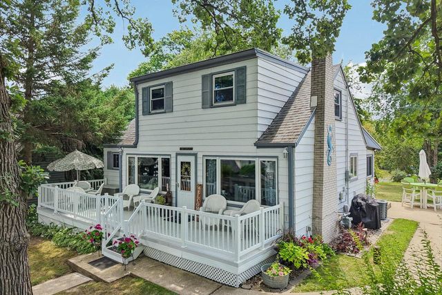 4424 Riverside ROAD, Waterford, WI 53185