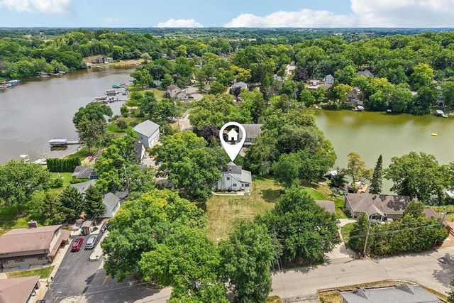 4424 Riverside ROAD, Waterford, WI 53185