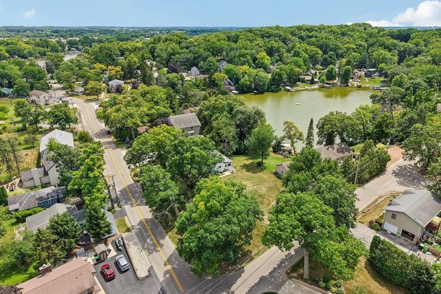 4424 Riverside ROAD, Waterford, WI 53185