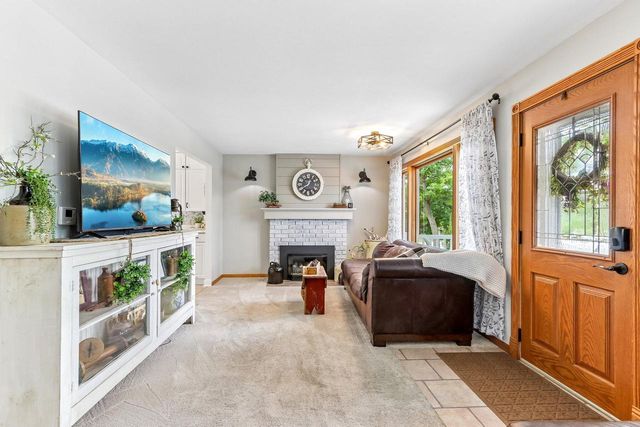 4424 Riverside ROAD, Waterford, WI 53185