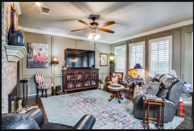 5017 River Bluff Drive, Fort Worth, TX 76132