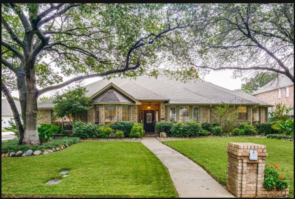 5017 River Bluff Drive, Fort Worth, TX 76132