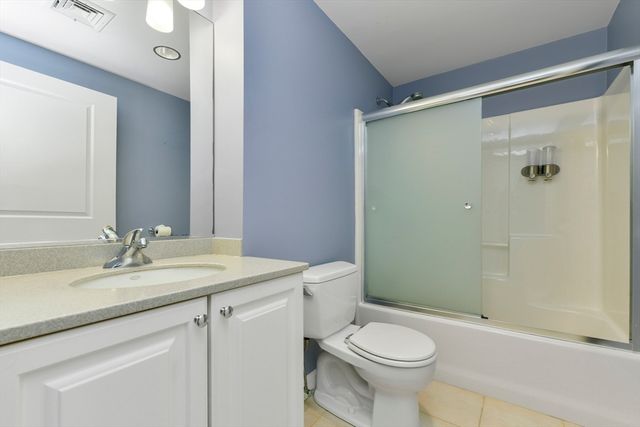 185 High 103, Brookline, MA 02445