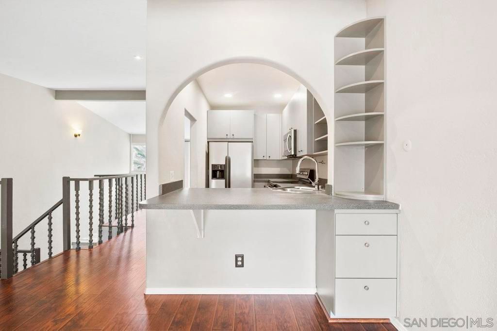 2402 Altisma Way G, Carlsbad, CA 92009