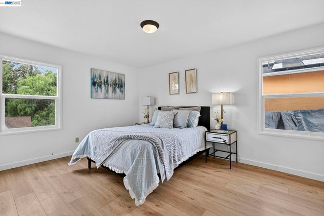 24657 Leona Dr, Hayward, CA 94542