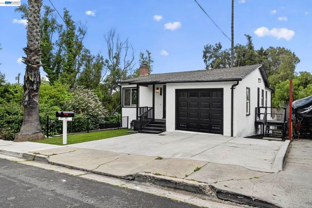 24657 Leona Dr, Hayward, CA 94542