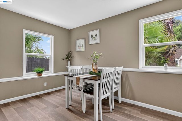24657 Leona Dr, Hayward, CA 94542