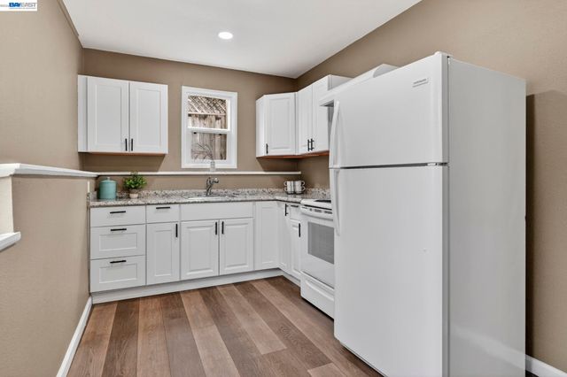 24657 Leona Dr, Hayward, CA 94542
