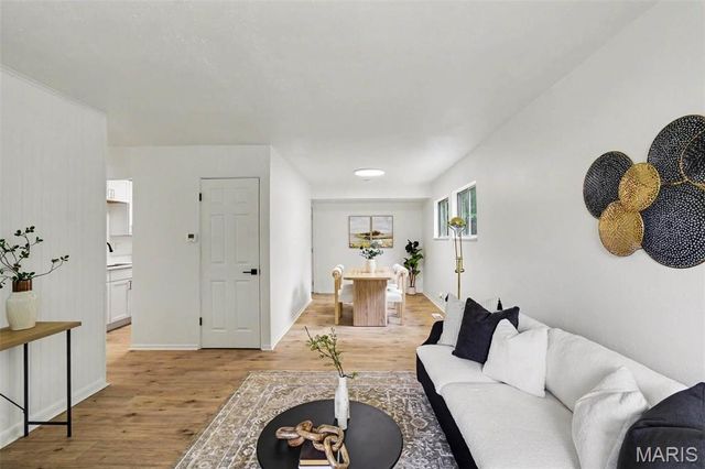 241 Glen Garry Road, St Louis, MO 63137