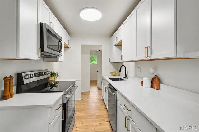 241 Glen Garry Road, St Louis, MO 63137