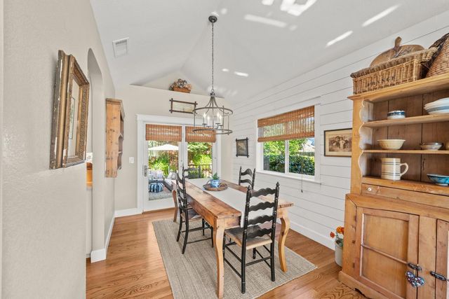 12609 Quail Hollow Dr, Auburn, CA 95603