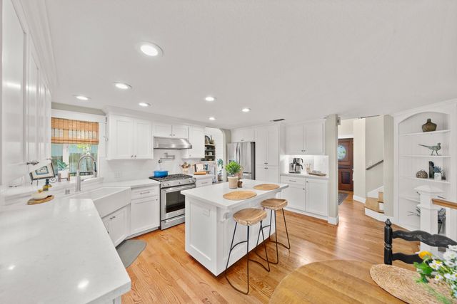 12609 Quail Hollow Dr, Auburn, CA 95603