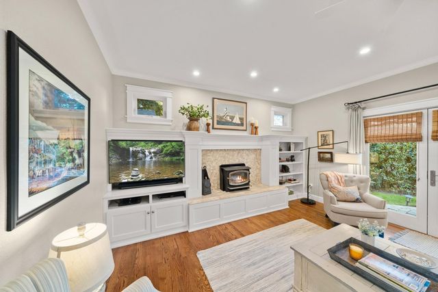 12609 Quail Hollow Dr, Auburn, CA 95603