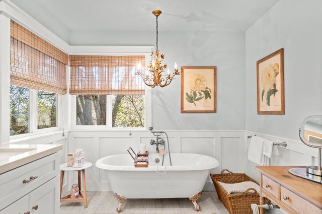 12609 Quail Hollow Dr, Auburn, CA 95603