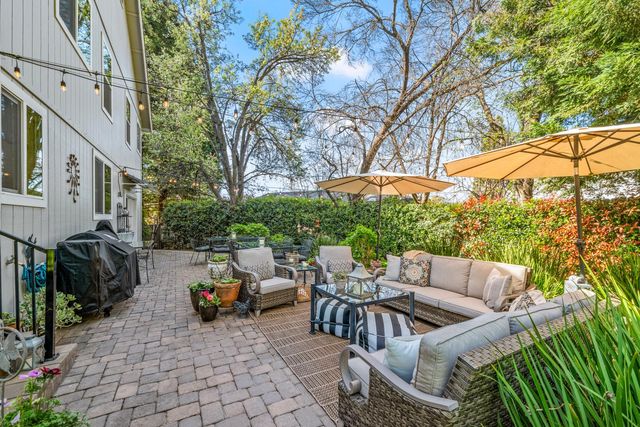 12609 Quail Hollow Dr, Auburn, CA 95603