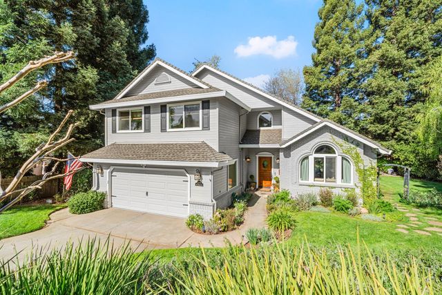 12609 Quail Hollow Dr, Auburn, CA 95603