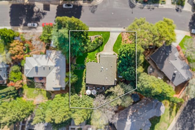 12609 Quail Hollow Dr, Auburn, CA 95603