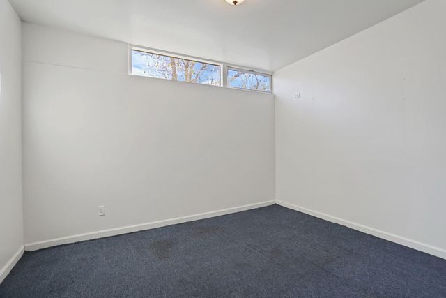 702 E Oak St, Stockton, CA 95202