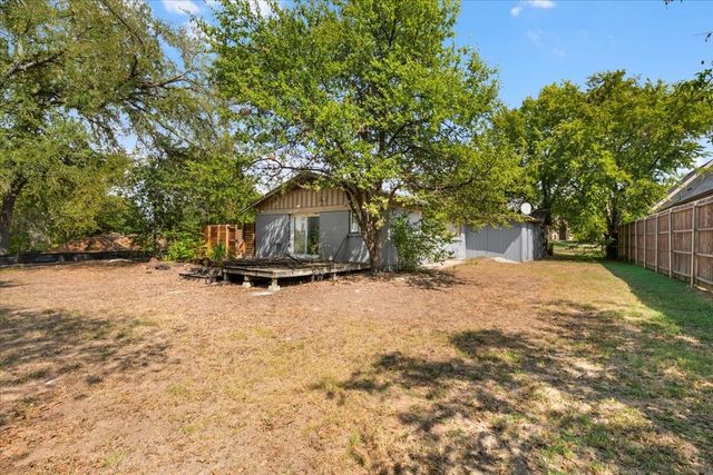 6817 Simmons Road, North Richland Hills, TX 76182