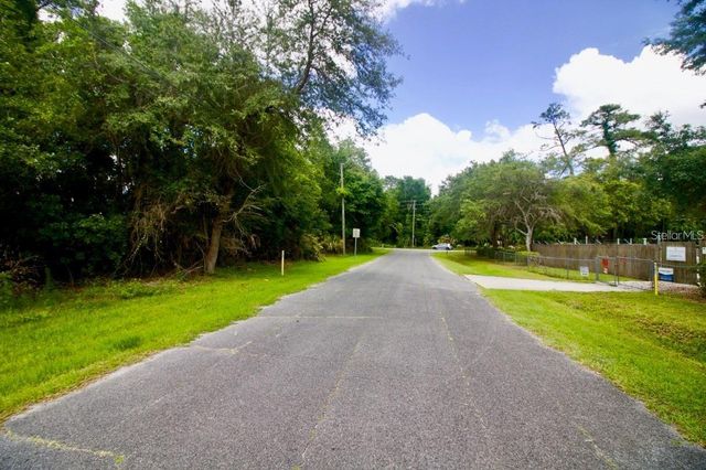 274 TOMS ROAD, Debary, FL 32713