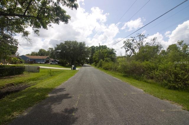 274 TOMS ROAD, Debary, FL 32713