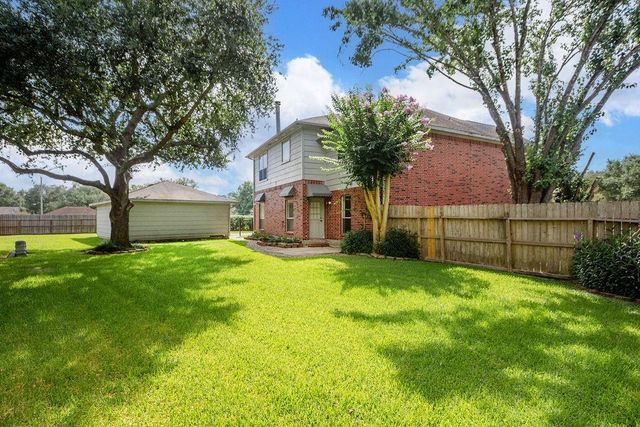 702 E Haven Court, Friendswood, TX 77546