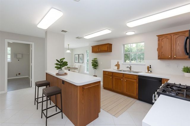 702 E Haven Court, Friendswood, TX 77546