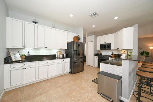 287 Berenger Walk, Royal Palm Beach, FL 33414