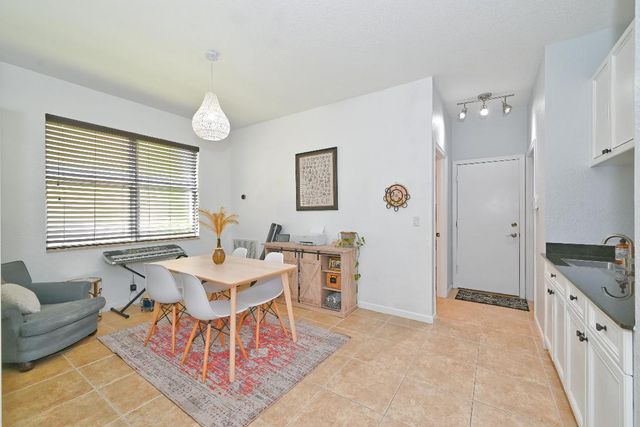 287 Berenger Walk, Royal Palm Beach, FL 33414