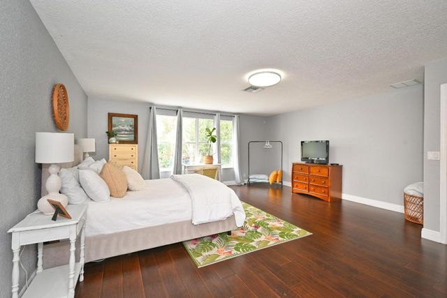 287 Berenger Walk, Royal Palm Beach, FL 33414