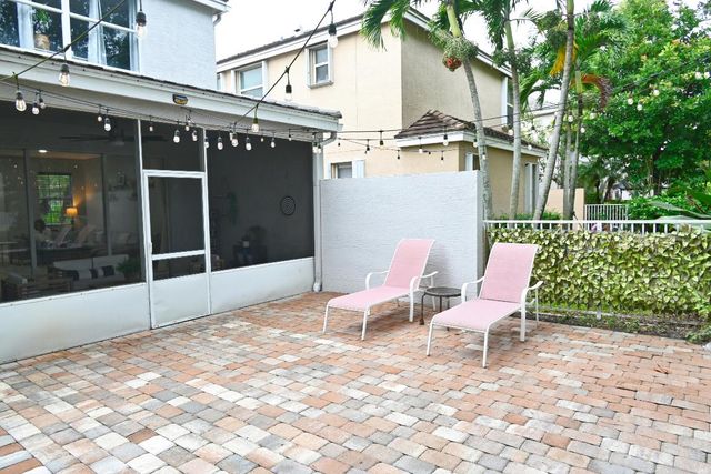 287 Berenger Walk, Royal Palm Beach, FL 33414