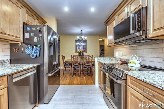 43 Prairie Avenue, Derby, CT 06418