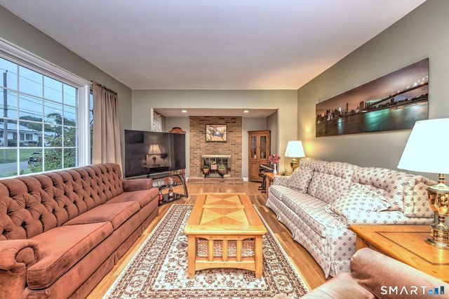 43 Prairie Avenue, Derby, CT 06418