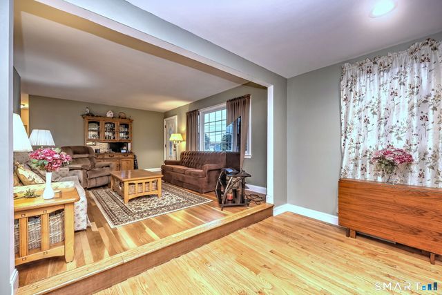 43 Prairie Avenue, Derby, CT 06418
