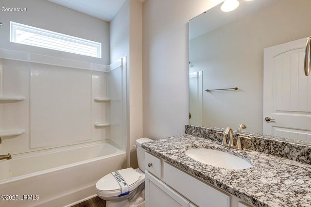 7 Alumni Road, Beaufort, SC 29907