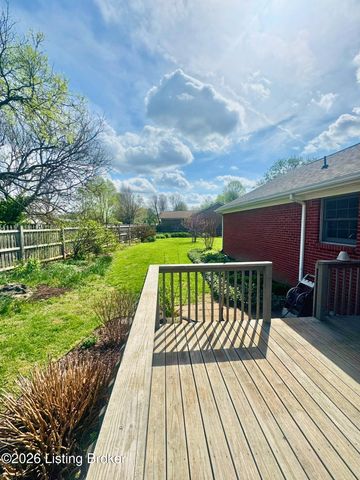 2806 Oakwood Dr, Bardstown, KY 40004