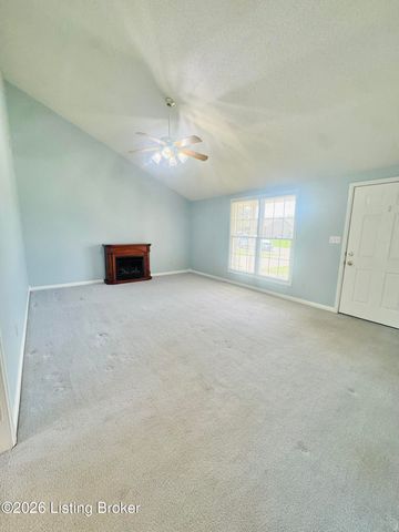 2806 Oakwood Dr, Bardstown, KY 40004