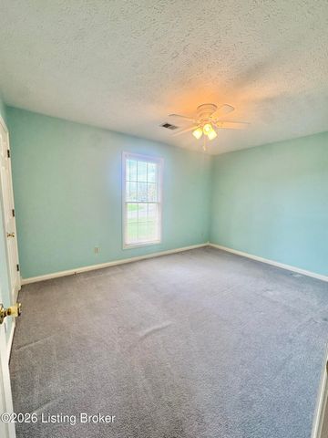 2806 Oakwood Dr, Bardstown, KY 40004