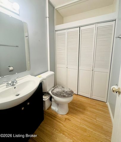 2806 Oakwood Dr, Bardstown, KY 40004