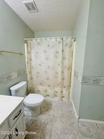 2806 Oakwood Dr, Bardstown, KY 40004