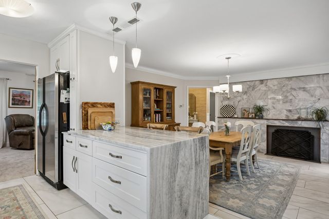 800 N Floyd Road, Richardson, TX 75080