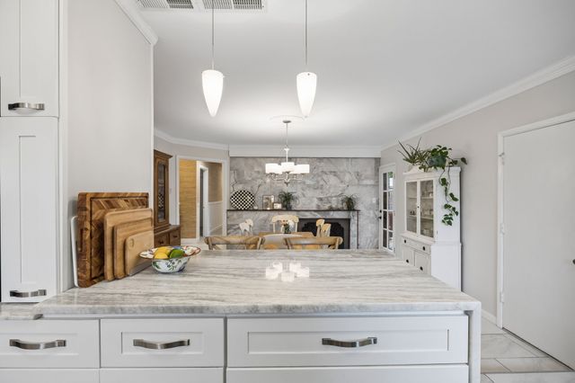 800 N Floyd Road, Richardson, TX 75080