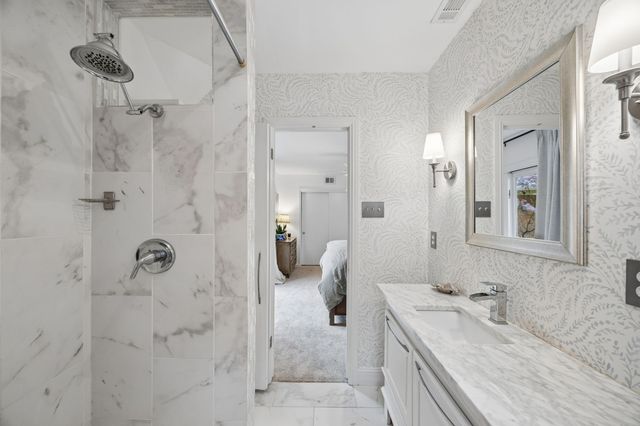 800 N Floyd Road, Richardson, TX 75080