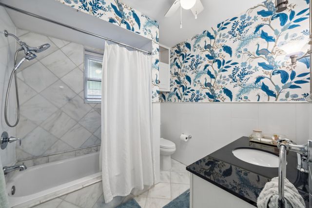 800 N Floyd Road, Richardson, TX 75080