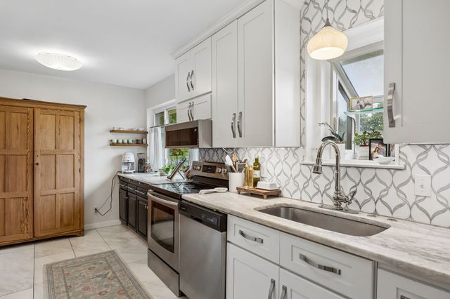 800 N Floyd Road, Richardson, TX 75080