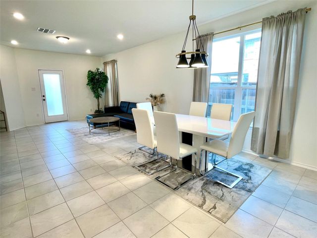 321 Sweet Autumn DR, Georgetown, TX 78626