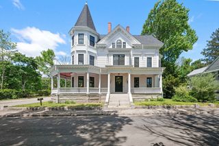 16 Water St A, Freetown, MA 02702