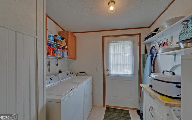 28 Lake Pointe Road, Hartwell, GA 30643
