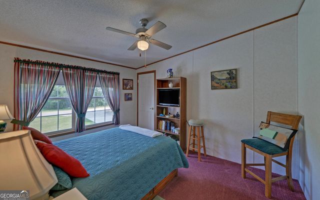 28 Lake Pointe Road, Hartwell, GA 30643