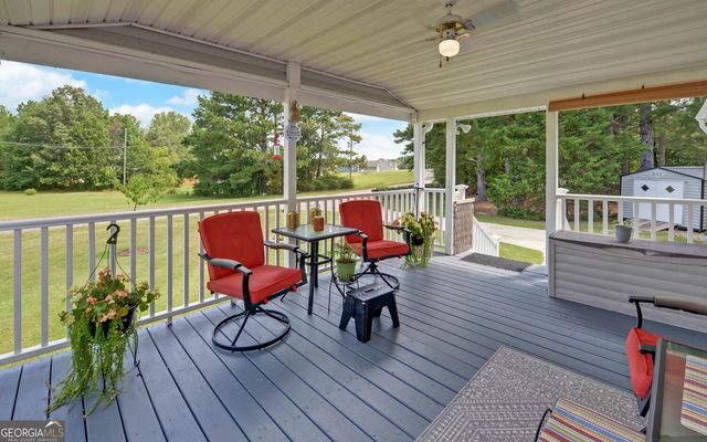 28 Lake Pointe Road, Hartwell, GA 30643